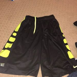 Youth Large Nike Elite Basketball Shorts